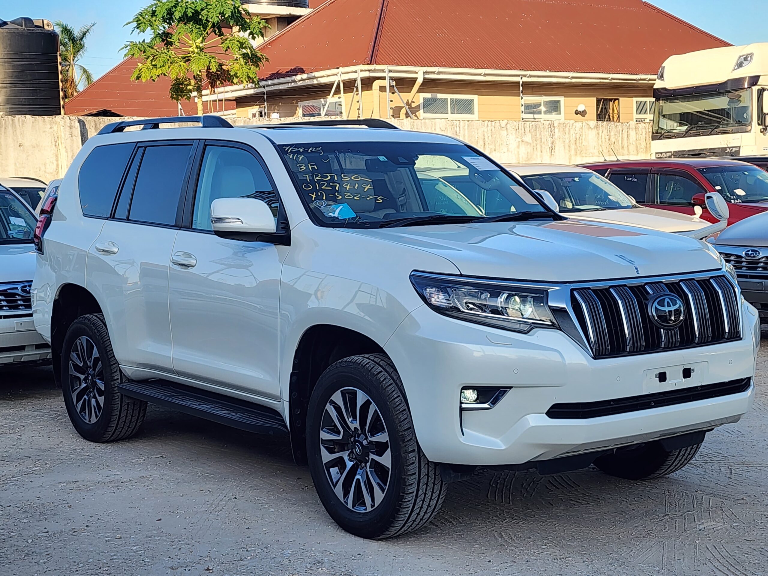 TOYOTA LAND CRUISER PRADO