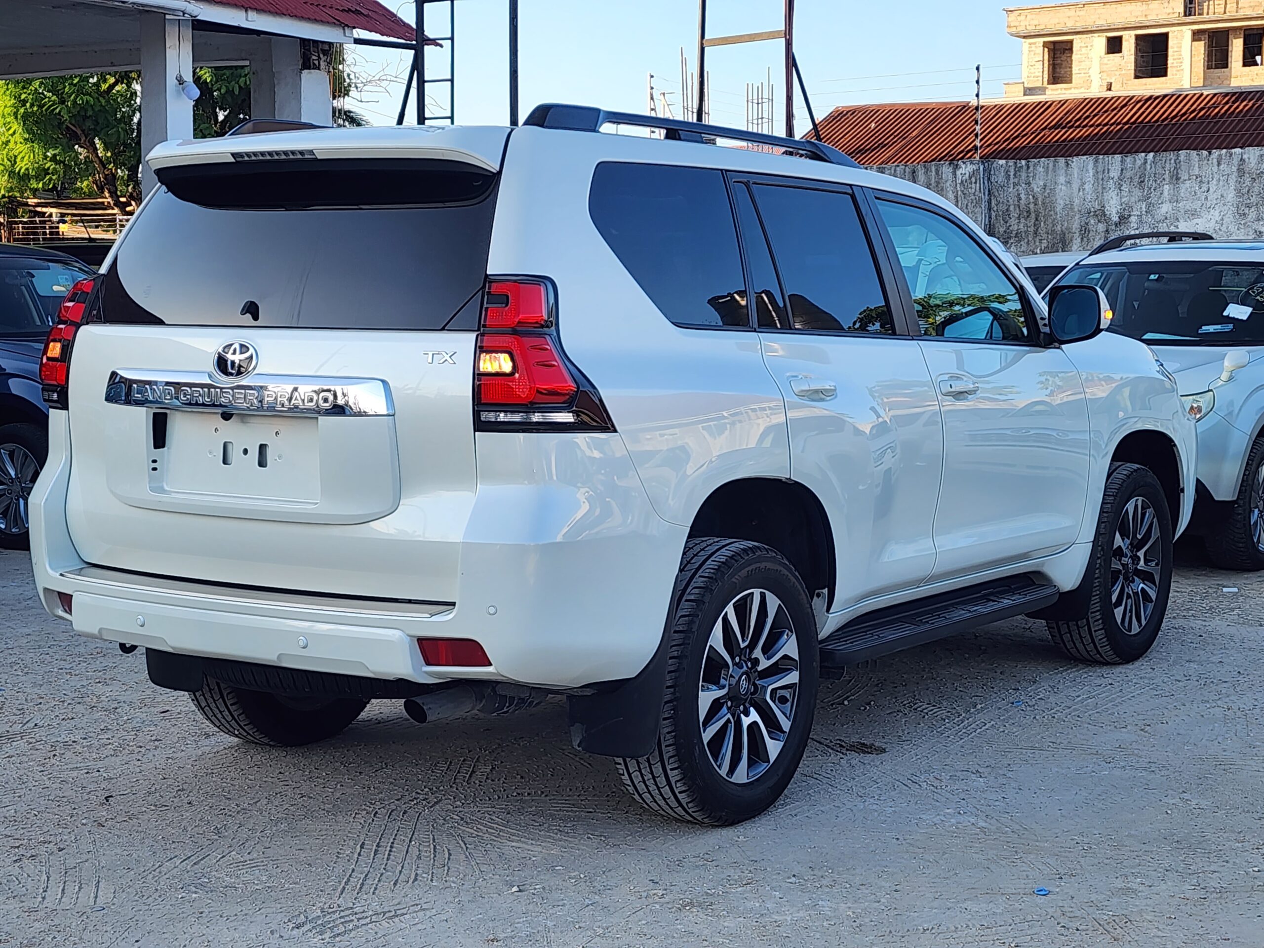 TOYOTA LAND CRUISER PRADO