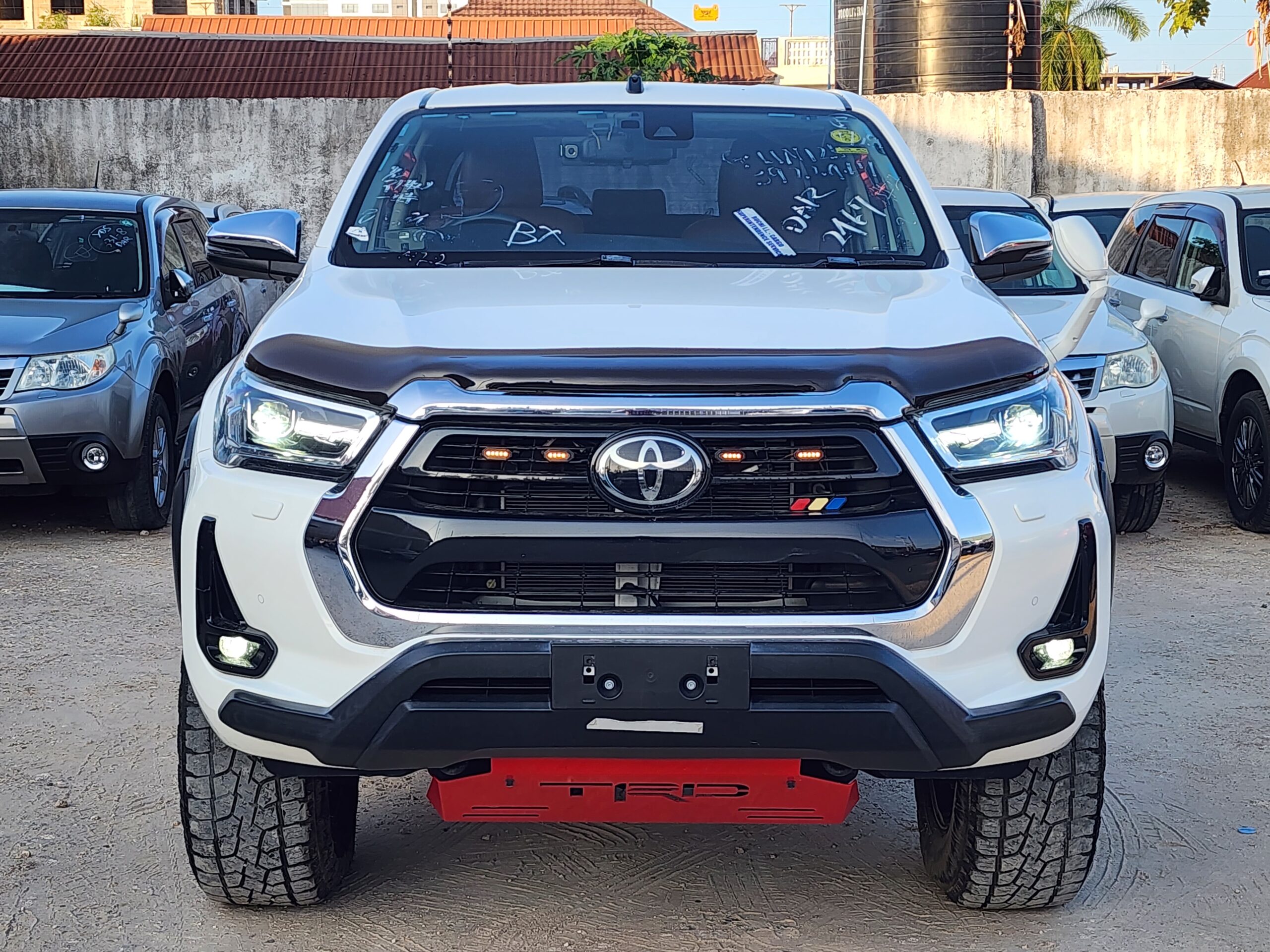 TOYOTA HILUX