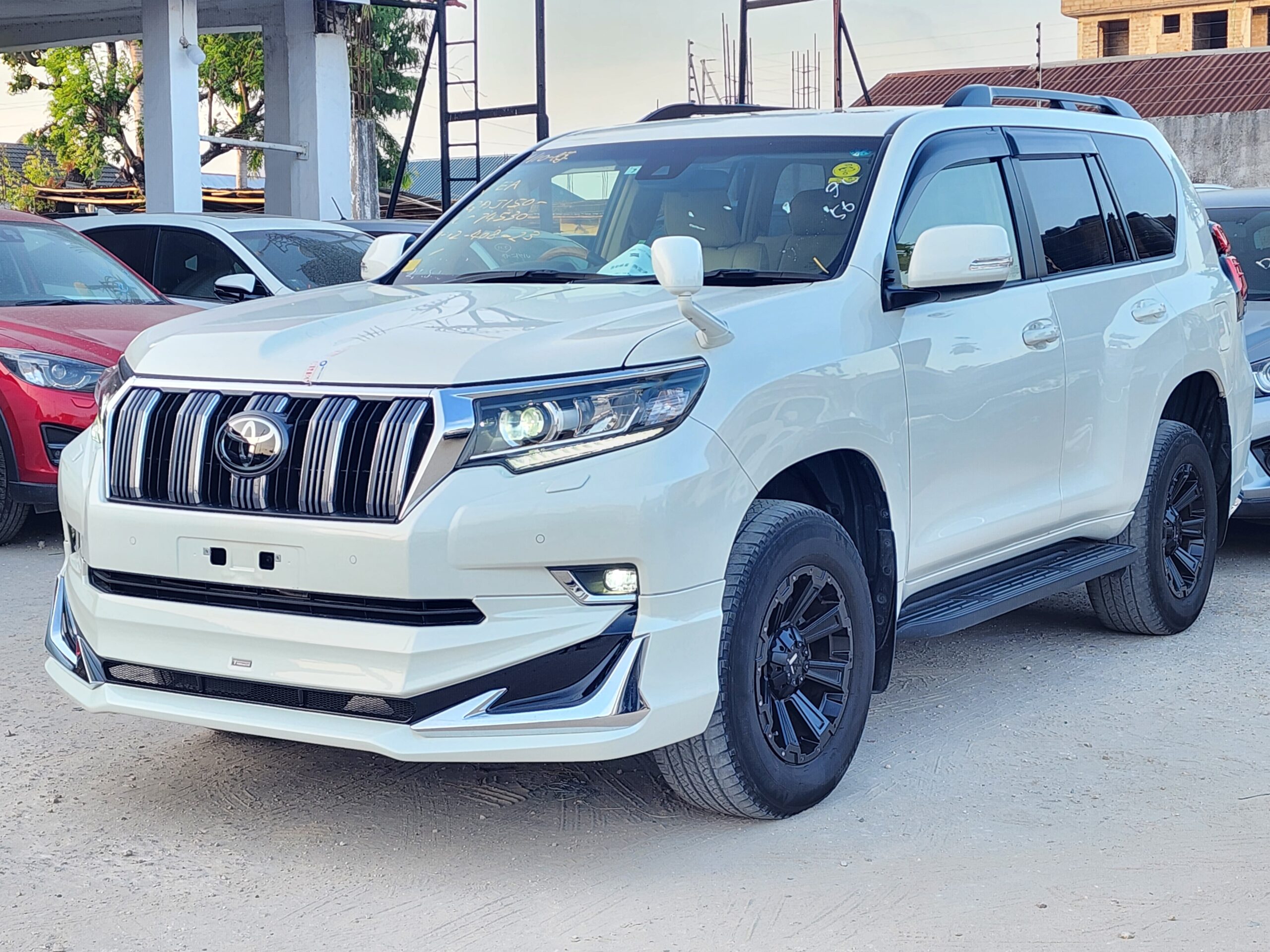 TOYOTA LAND CRUISER PRADO