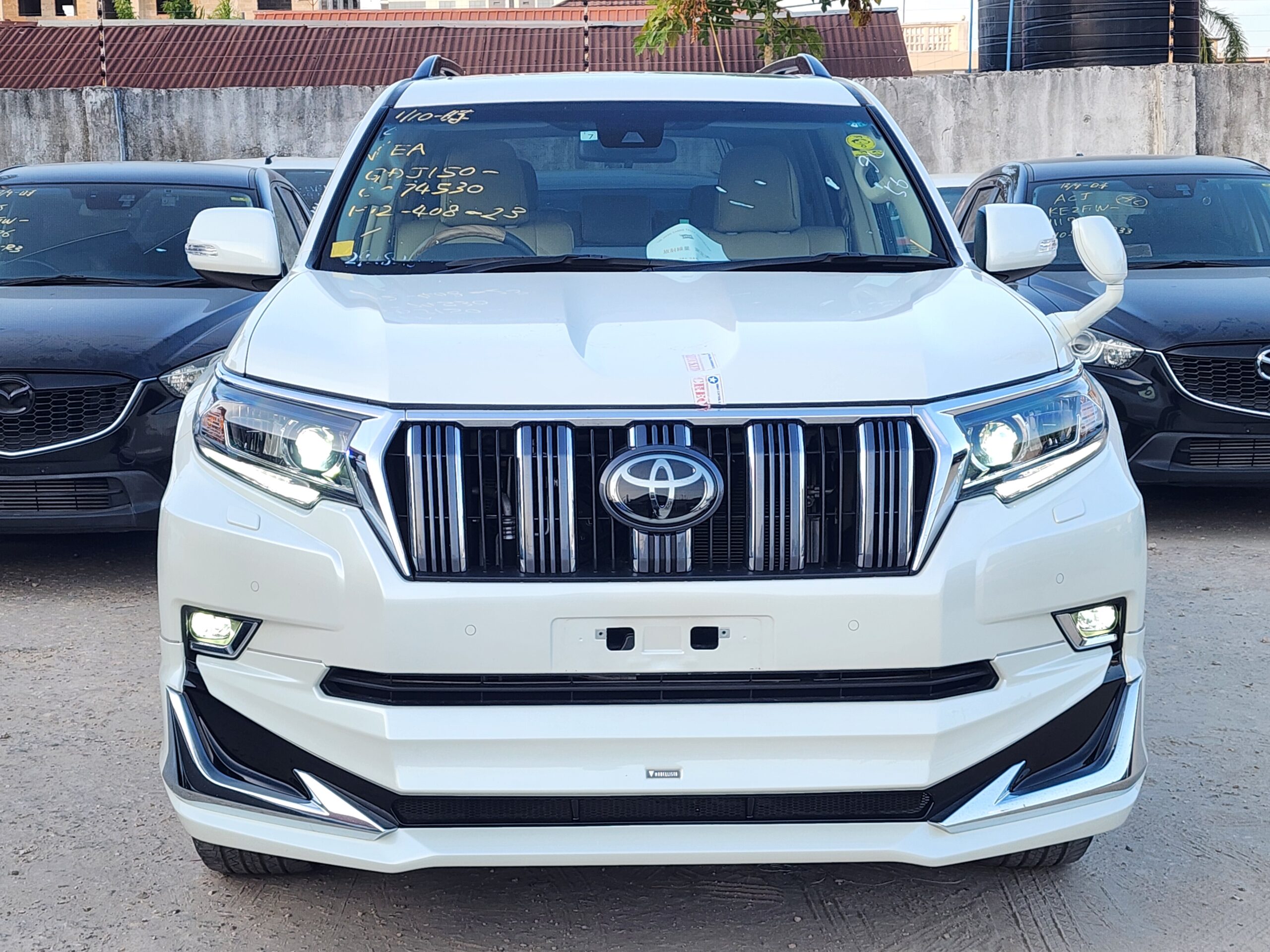 TOYOTA LAND CRUISER PRADO