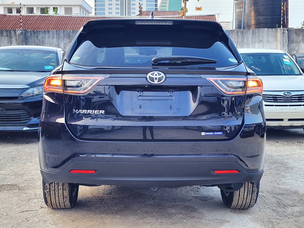 TOYOTA HARRIER