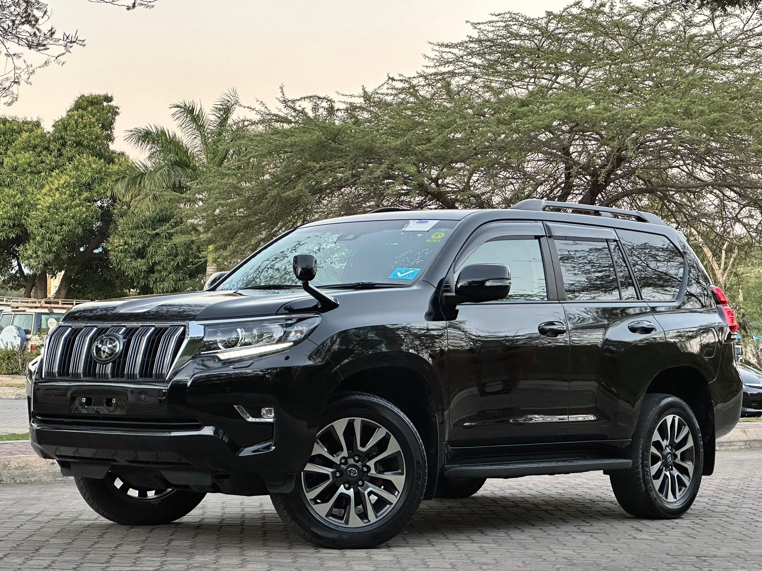 TOYOTA LAND CRUISER PRADO