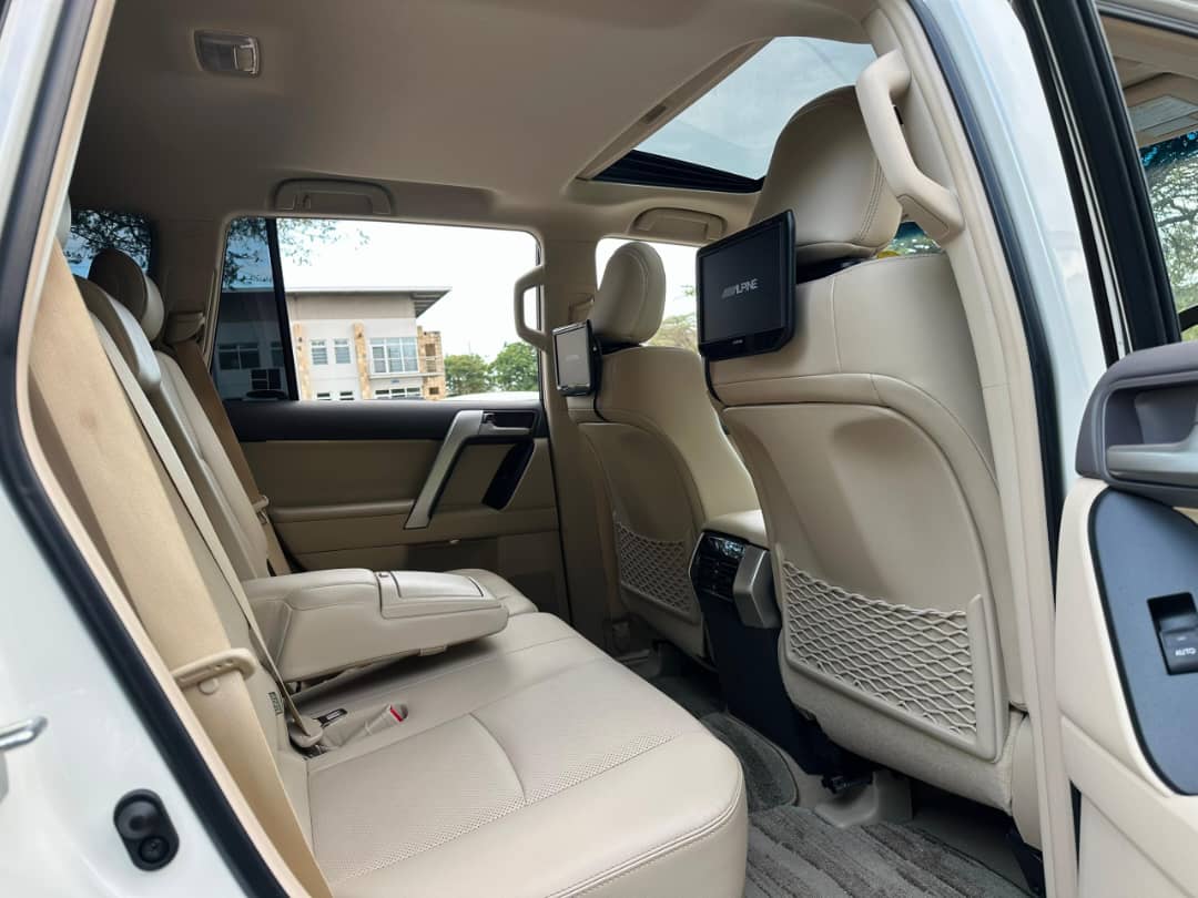 TOYOTA LAND CRUISER PRADO