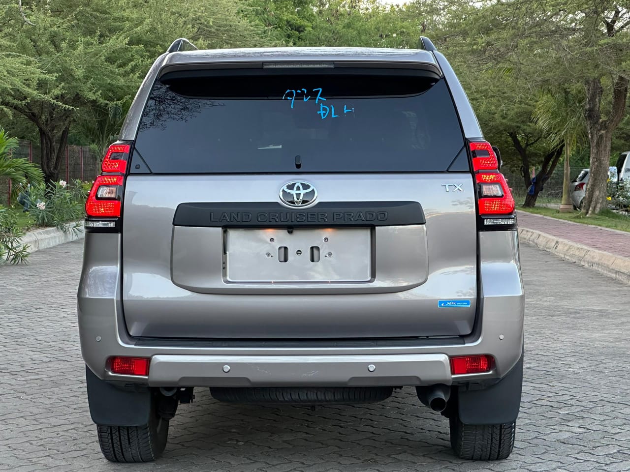 TOYOTA LAND CRUISER PRADO