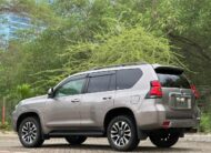 TOTOTA LAND CRUISER PRADO