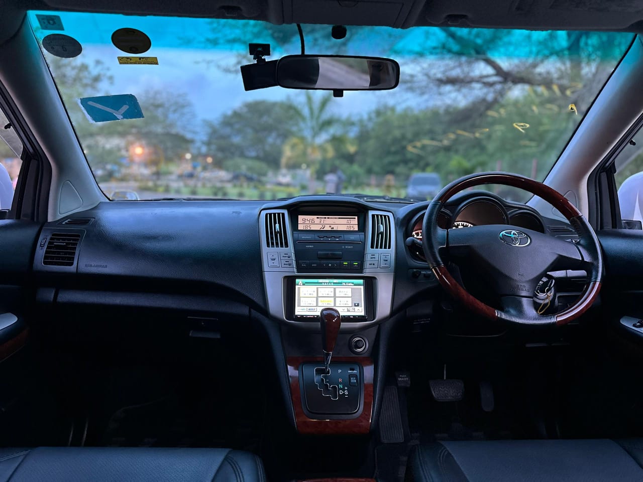 TOYOTA HARRIER