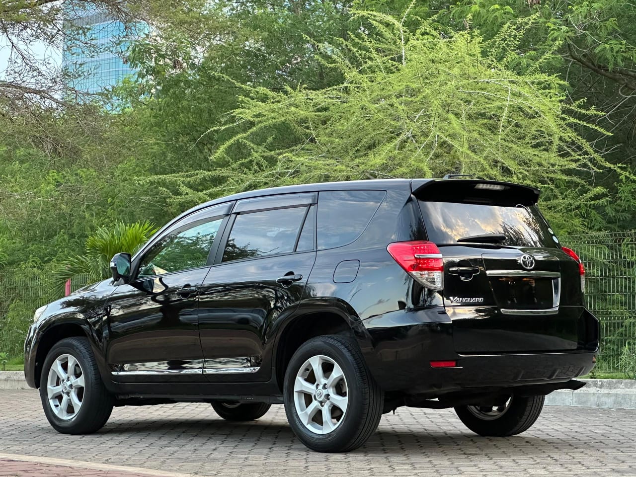 TOYOTA VANGUARD