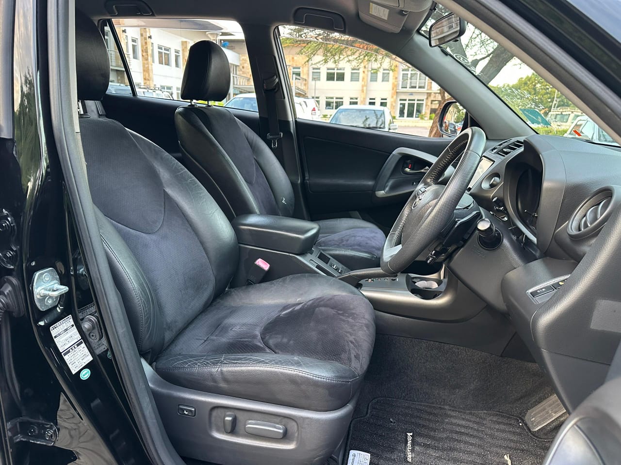 TOYOTA VANGUARD