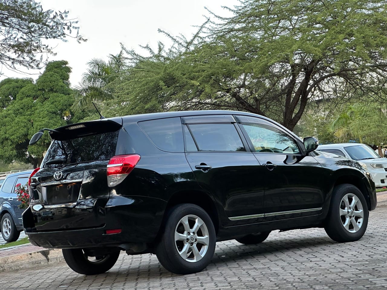 TOYOTA VANGUARD