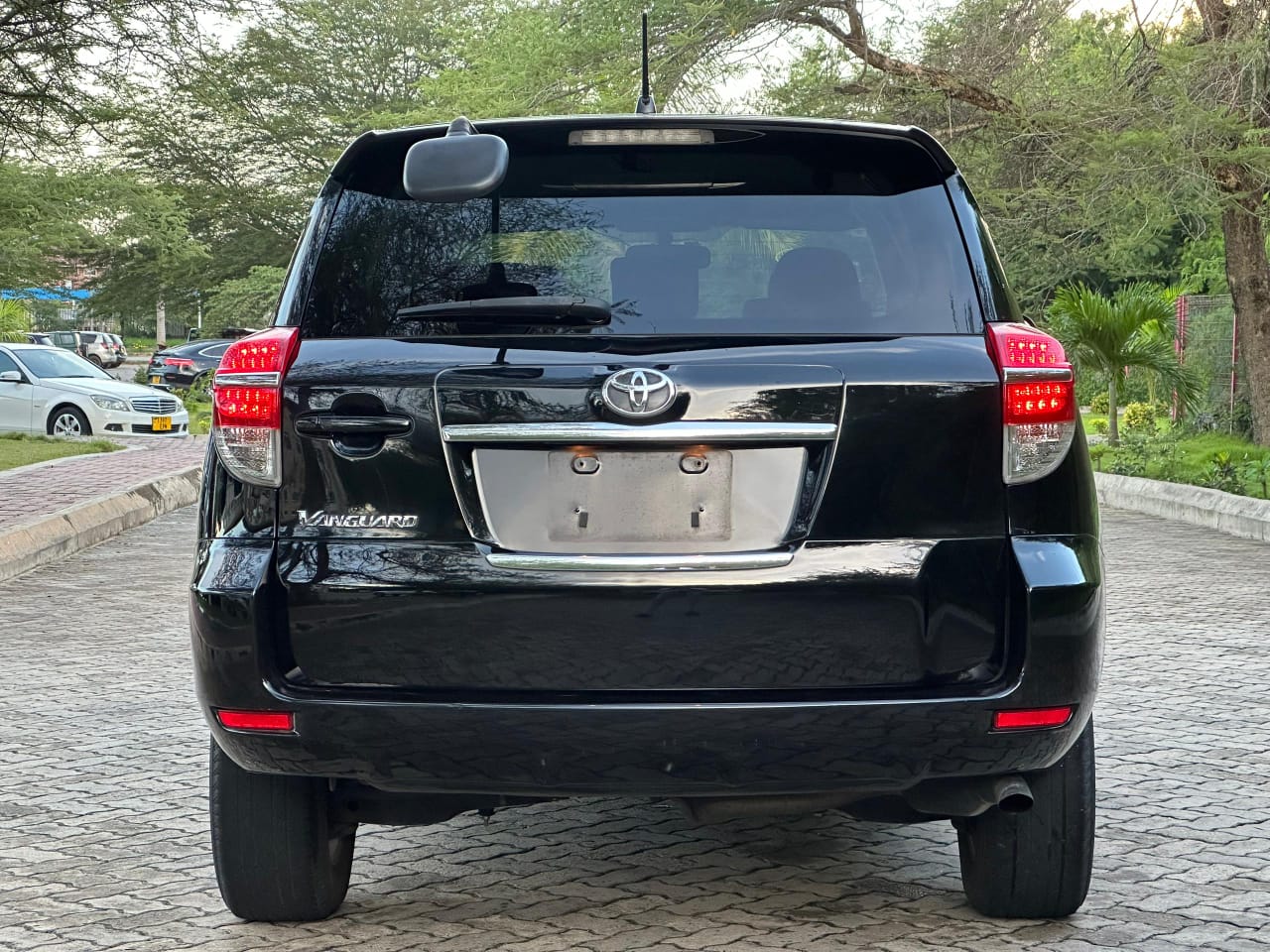 TOYOTA VANGUARD