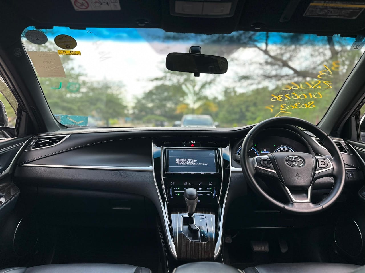 TOYOTA HARRIER