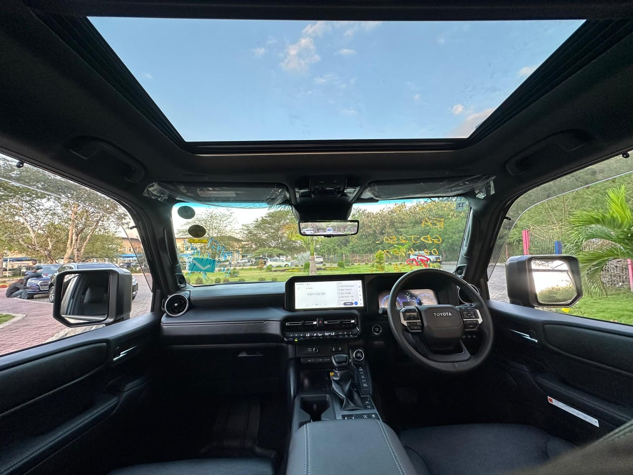TOYOTA LAND CRUISER 250 VX
