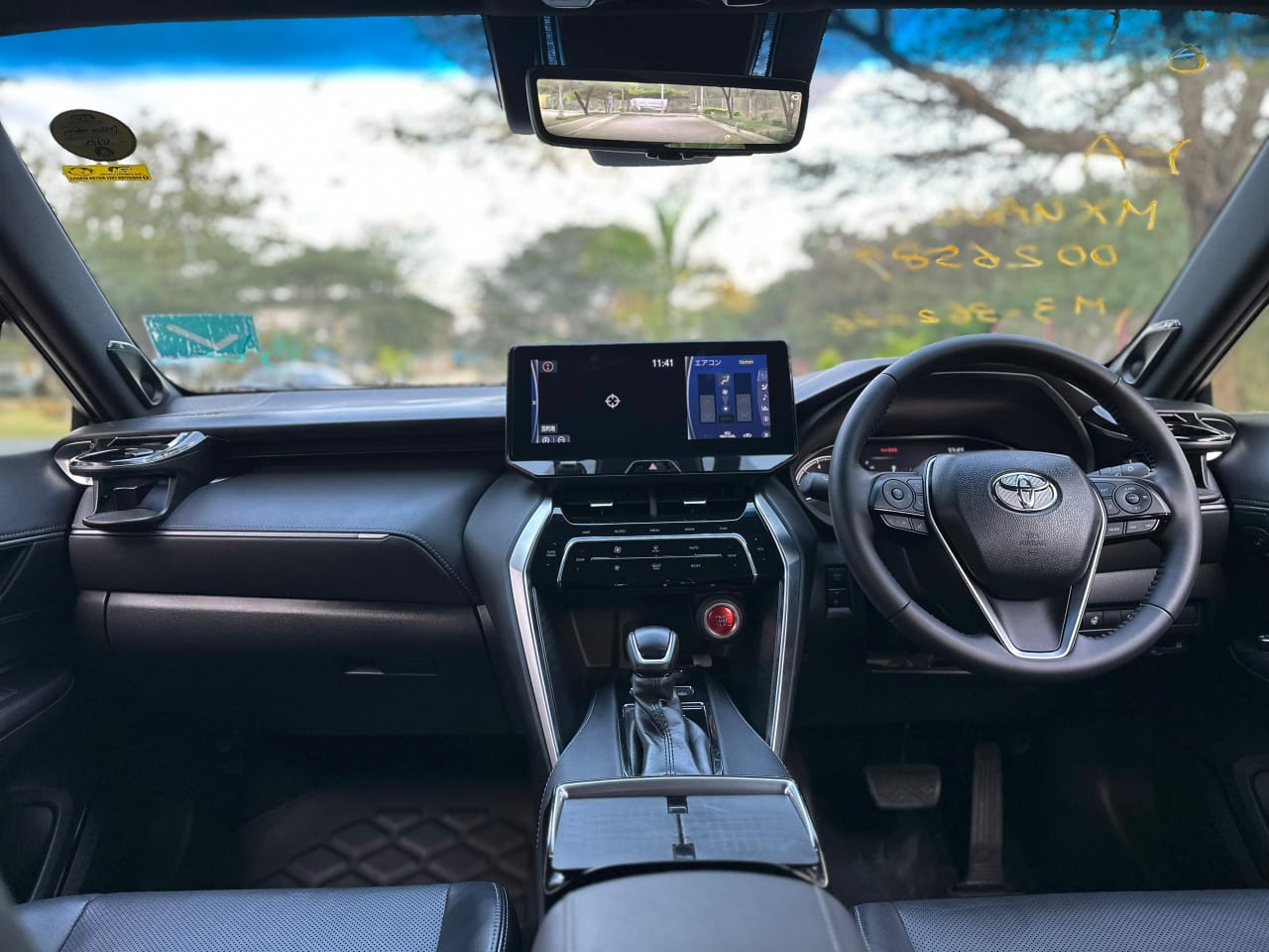 TOYOTA HARRIER