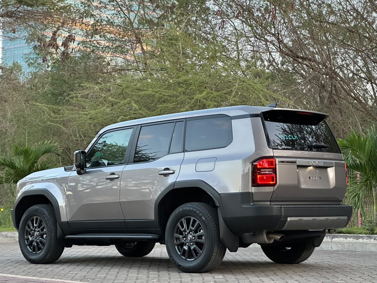 TOYOTA LAND CRUISER PRADO 250
