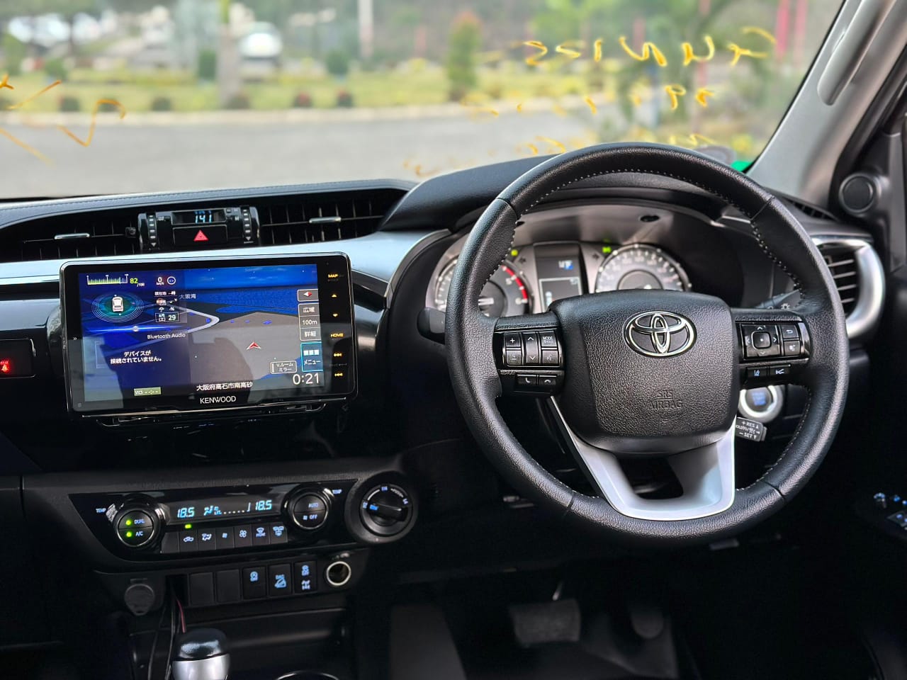 TOYOTA HILUX