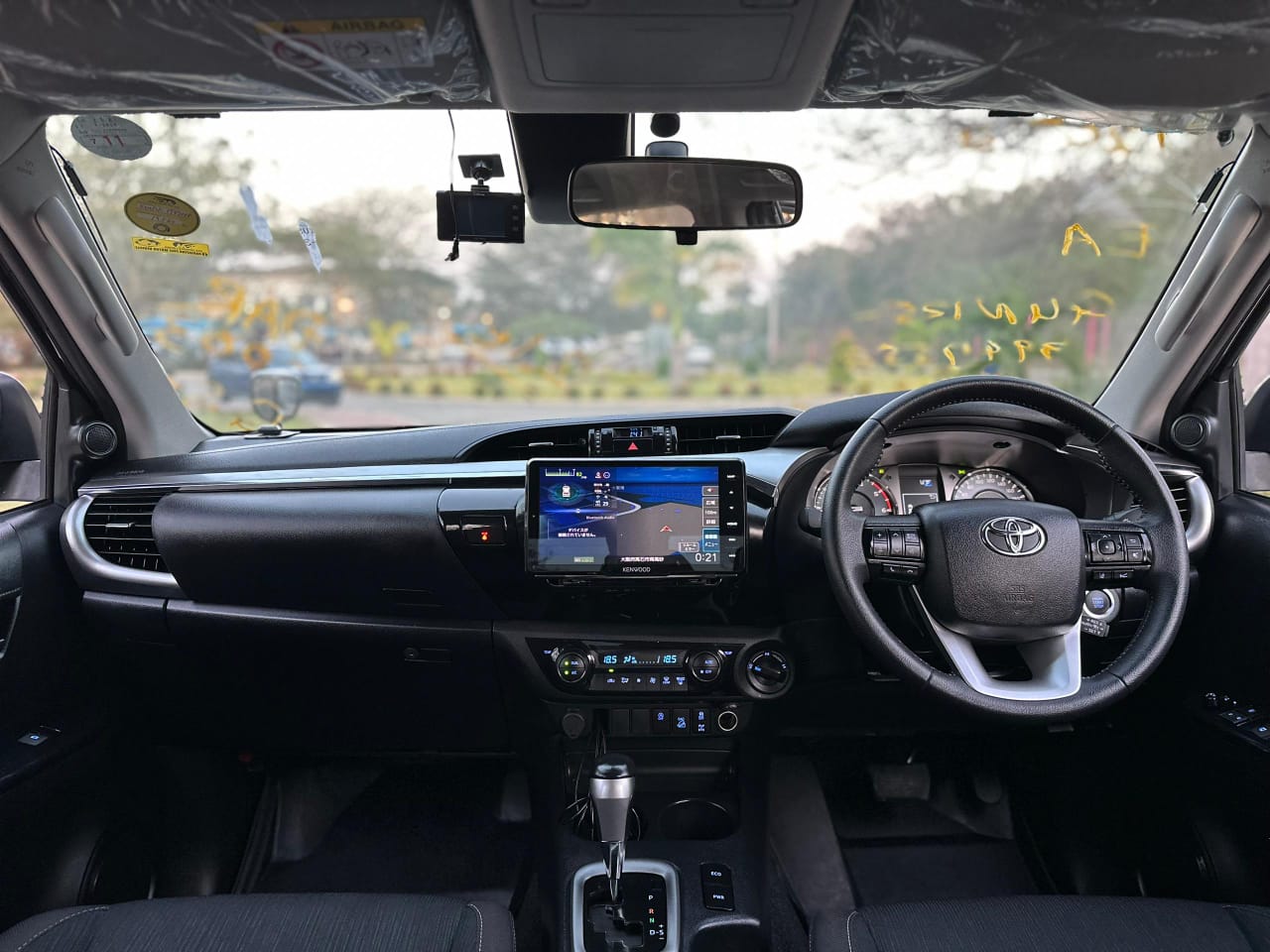TOYOTA HILUX