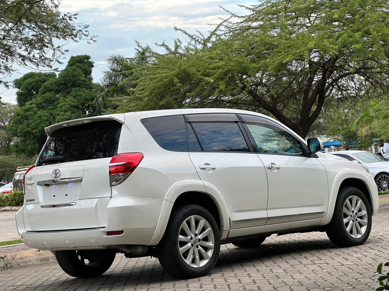TOYOTA VANGUARD